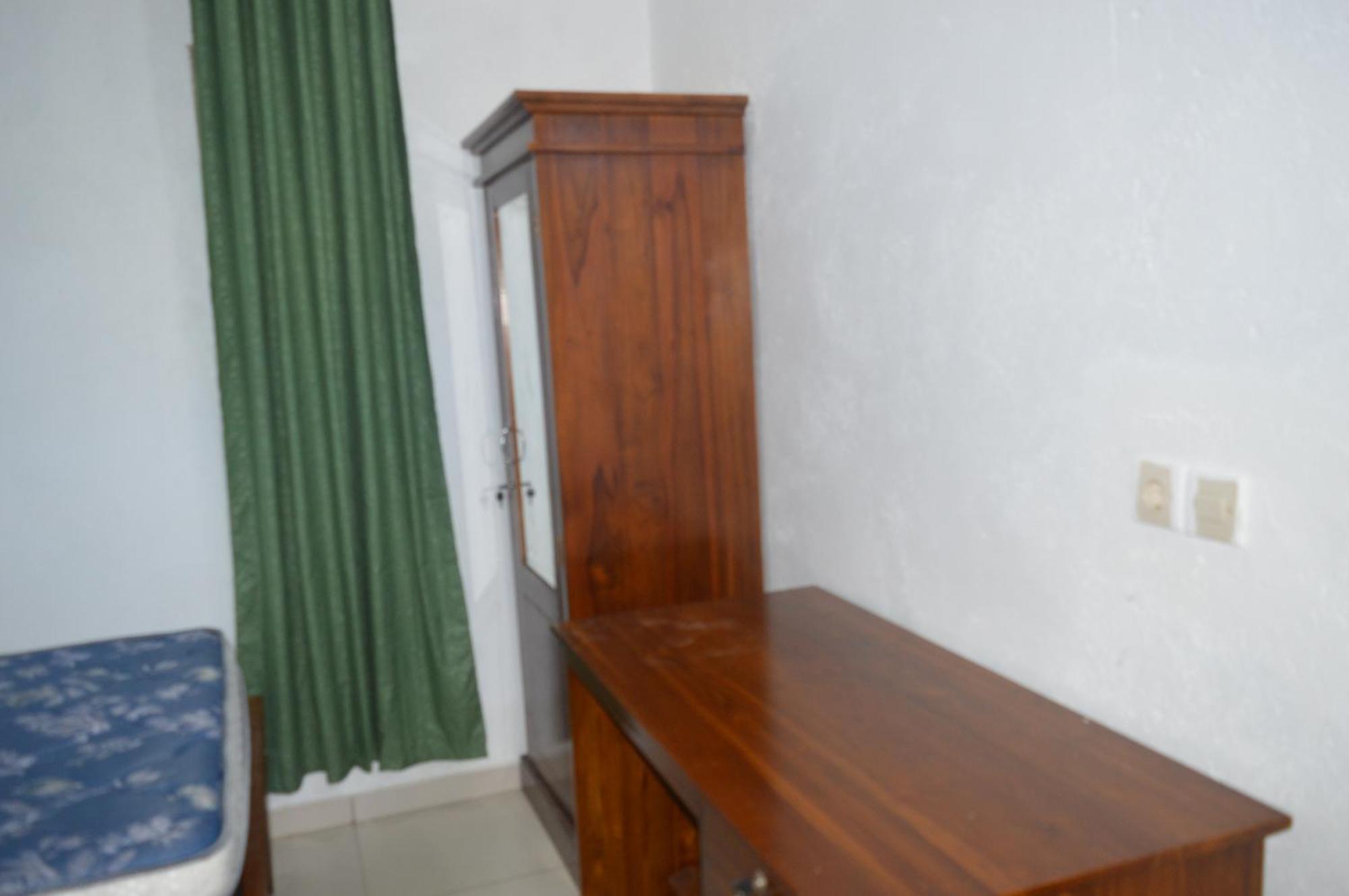 Labuan Bajo Mahoni Guesthouse エクステリア 写真